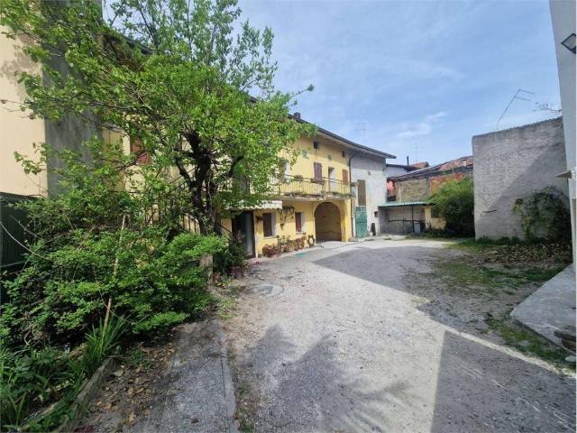 Rustico in vendita a San Giacomo, Cordenons
