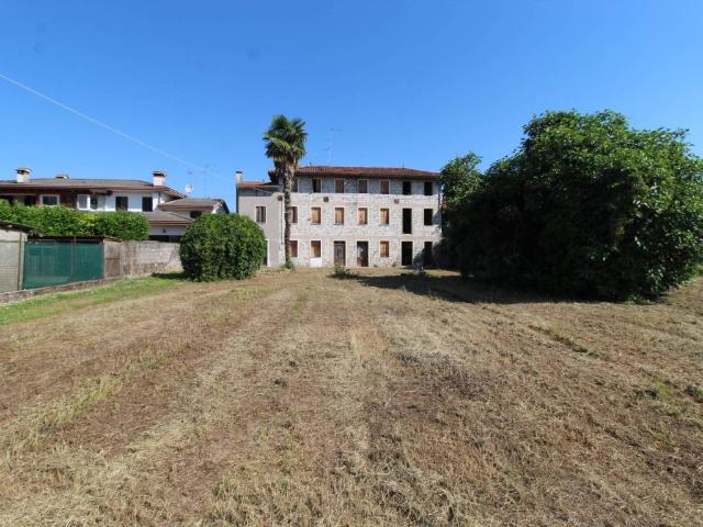 Rustico in vendita a San Giacomo, Cordenons