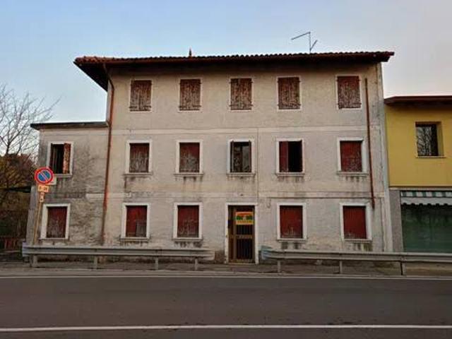 Rustico in vendita a Sclavons, Cordenons