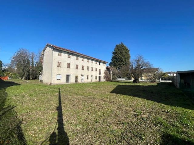 Rustico in vendita a San Giacomo, Cordenons