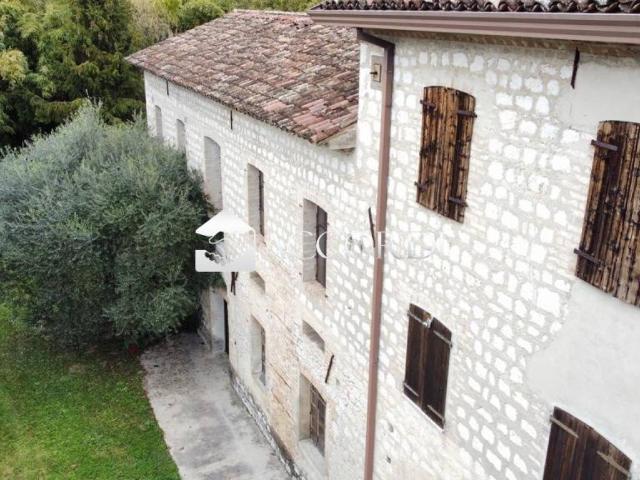Rustico in vendita a Godega Sant'urbano, Veneto