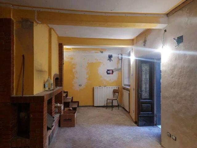 Rustico in vendita a Unione dei comuni Media Valle del Serchio, Coreglia Antelminelli