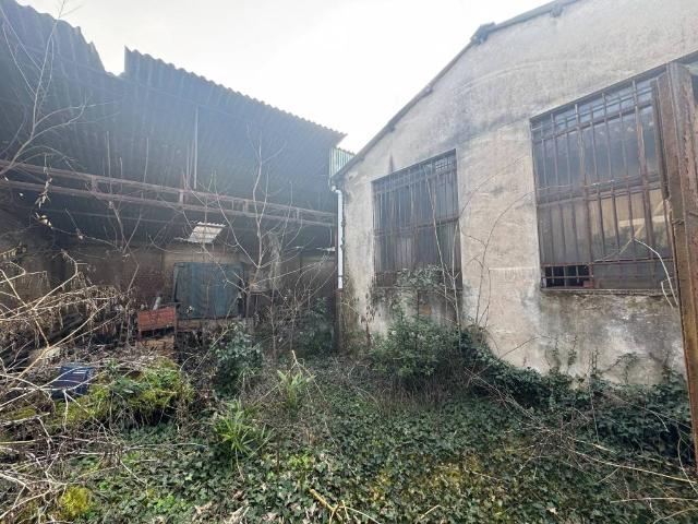 Rustico in vendita a Cornaredo, Lombardia