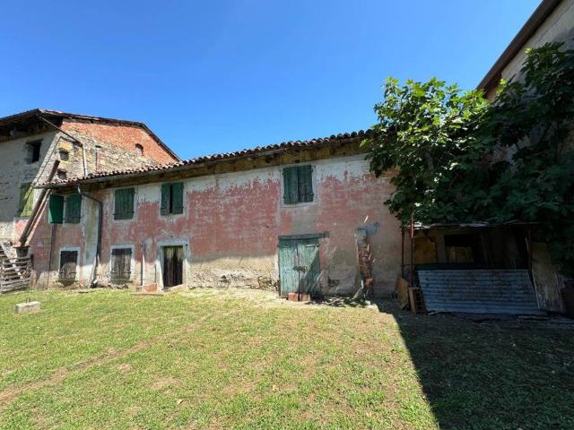 Rustico in vendita a Corno Di Rosazzo, Friuli-Venezia Giulia