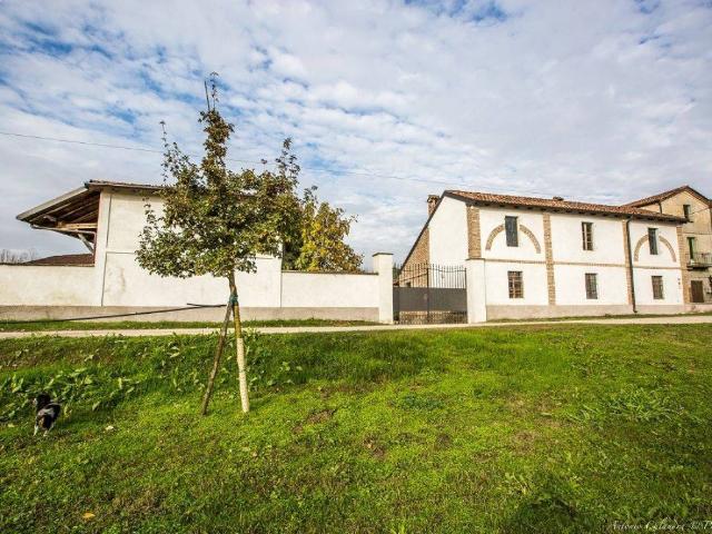 Rustico in vendita a Cornovecchio, Lombardia