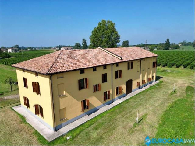 Rustico in vendita a Pianura Reggiana, Re