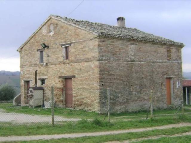 Rustico in vendita a Corridonia, Macerata