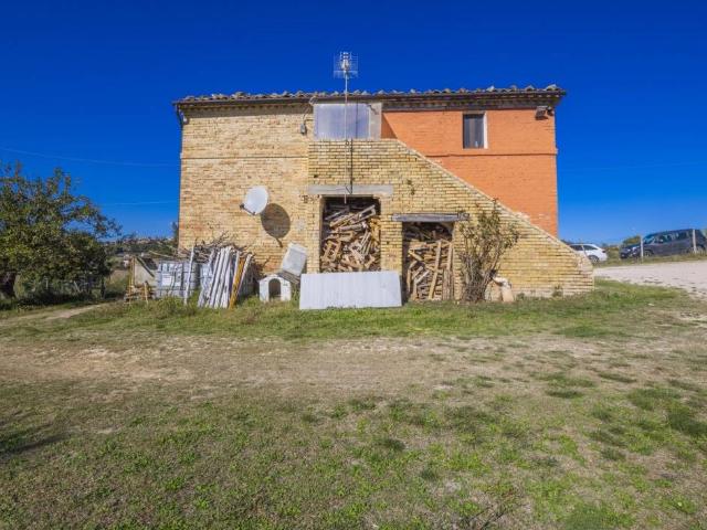 Rustico in vendita a Marche, Macerata