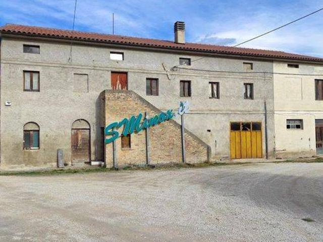 Rustico in vendita a Marche, Macerata