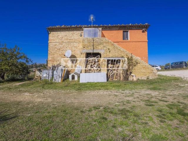 Rustico in vendita a Marche, Macerata