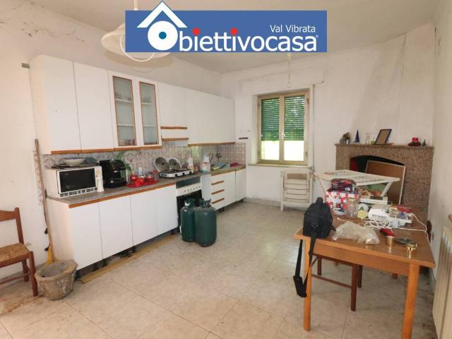 Rustico in vendita a Unione dei Comuni della Val Vibrata, Corropoli