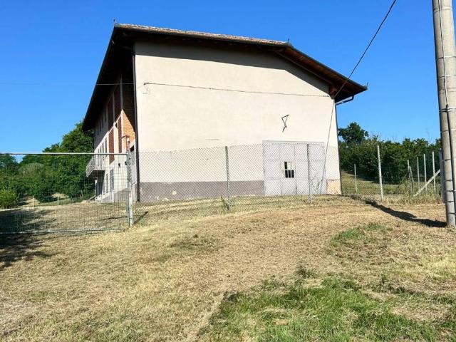 Rustico in vendita a Piemonte, Asti