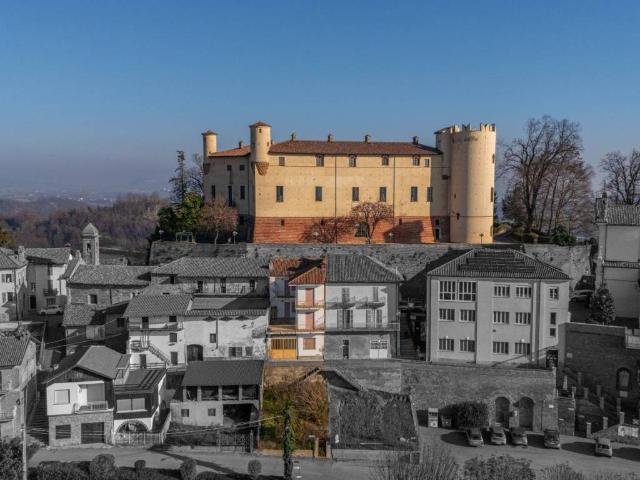 Rustico in vendita a Piemonte, Asti