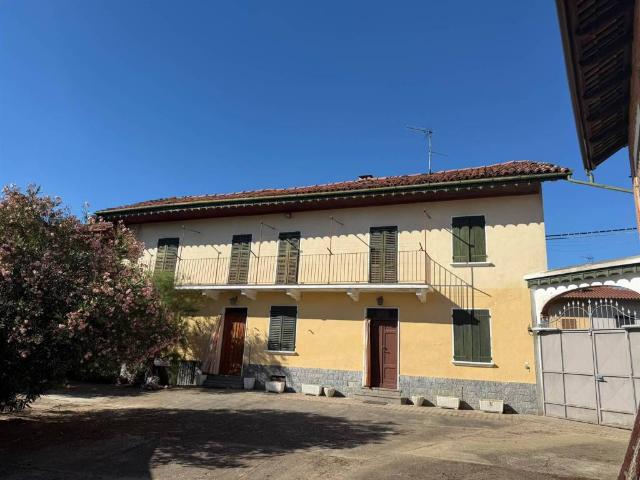 Rustico in vendita a Piemonte, Asti