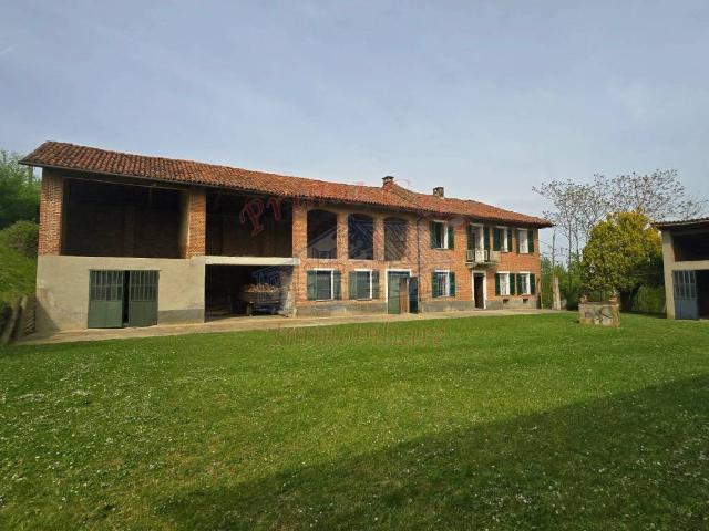 Rustico in vendita a Piemonte, Asti