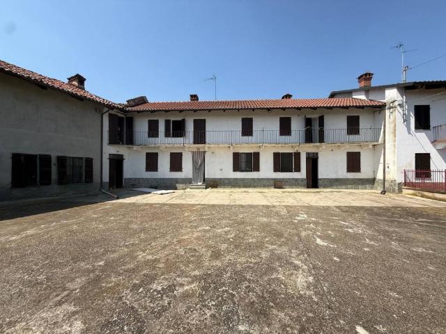 Rustico in vendita a Piemonte, Asti