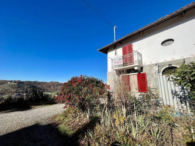 Rustico in vendita a Piemonte, Asti