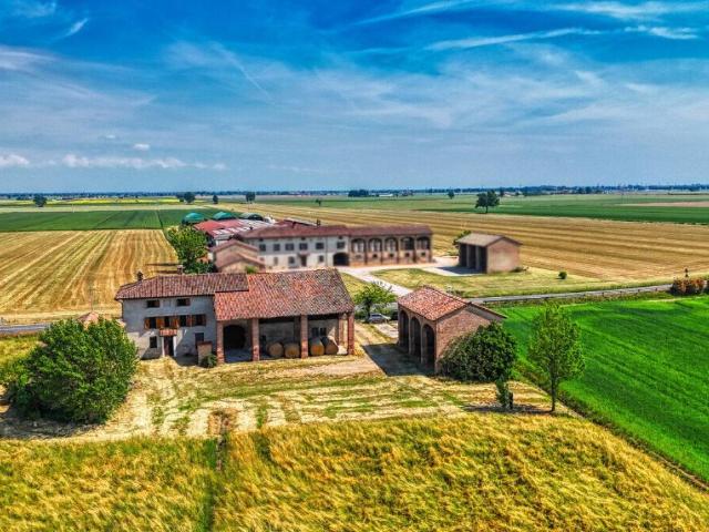 Rustico in vendita a Cortemaggiore, Reggio Emilia