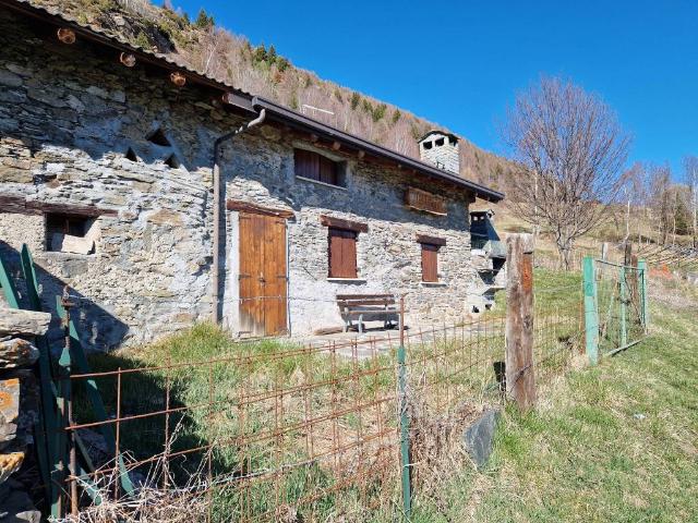 Rustico in vendita a Comunità montana della valle Camonica, Corteno Golgi