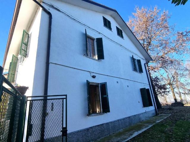 Rustico in vendita a Piemonte, Asti