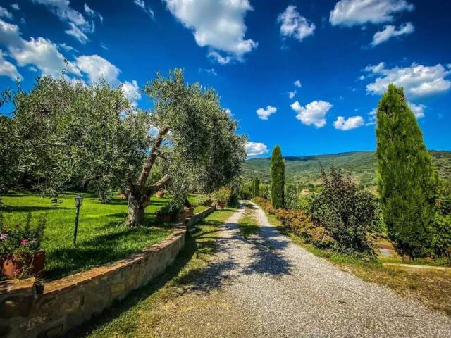Rustico in vendita a Tavarnelle-Sant'Eusebio, Cortona