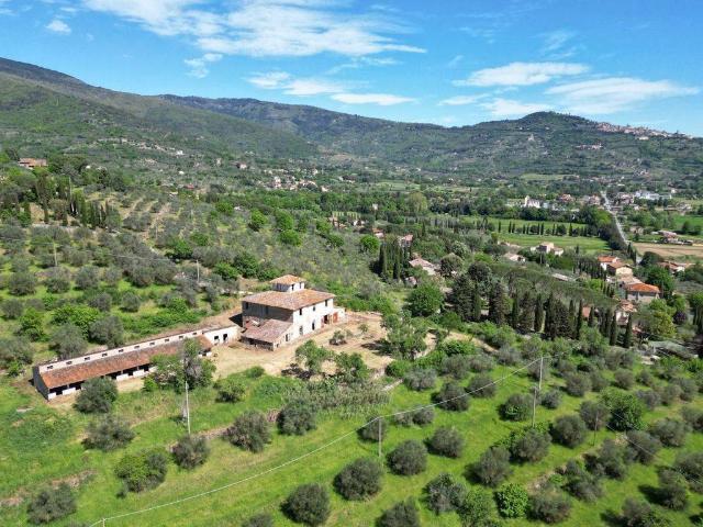 Rustico in vendita a Cortona