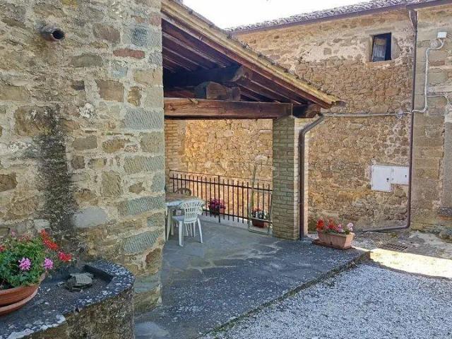 Rustico in vendita a Cortona, Toscana