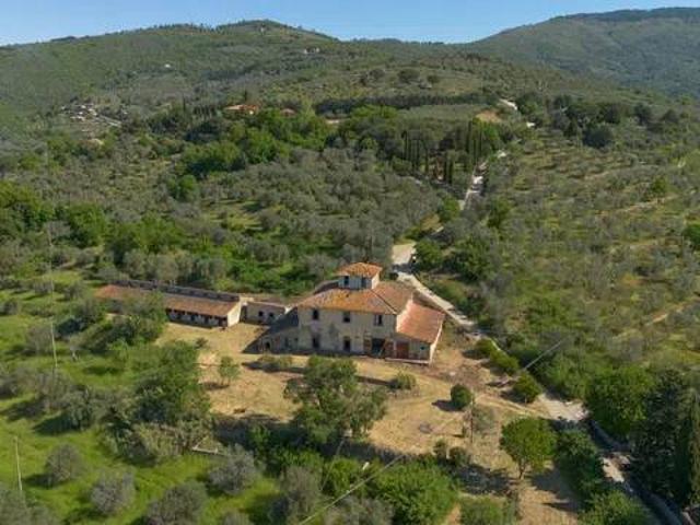 Rustico in vendita a Tavarnelle-Sant'Eusebio, Cortona