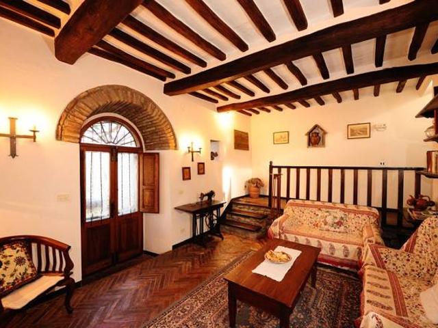 Rustico in vendita a Cortona, Toscana