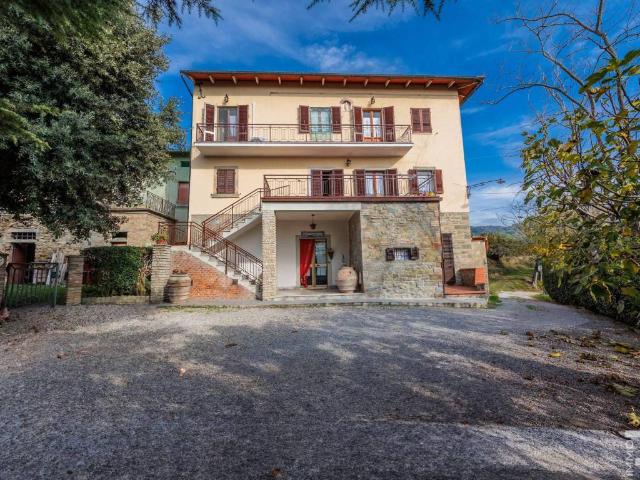 Rustico in vendita a Bacialla, Cortona