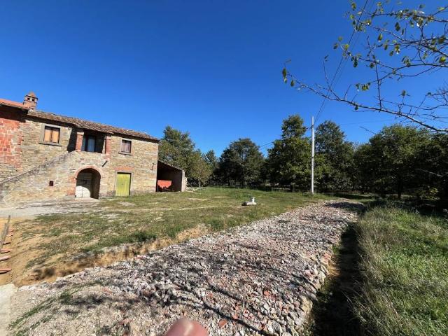 Rustico in vendita a Tavarnelle-Sant'Eusebio, Cortona