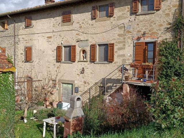 Rustico in vendita a Sant'Angelo, Cortona