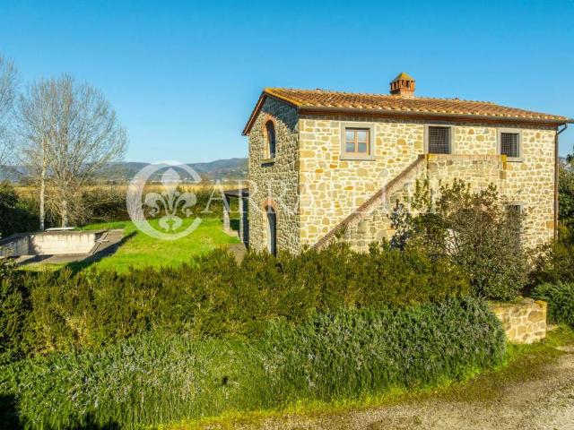 Rustico in vendita a Cortona, Toscana