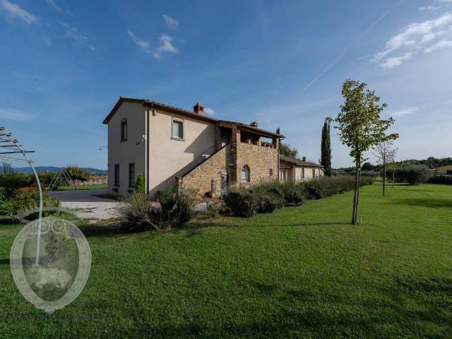 Rustico in vendita a Cortona, Toscana