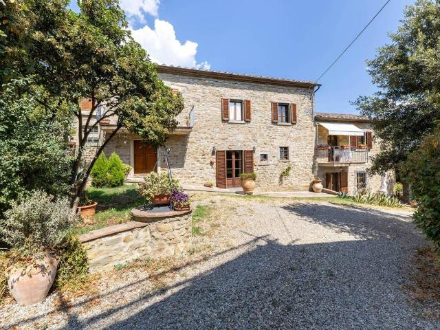 Rustico in vendita a Tavarnelle-Sant'Eusebio, Cortona