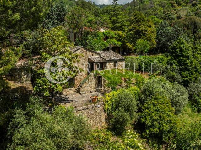 Rustico in vendita a Cortona, Toscana