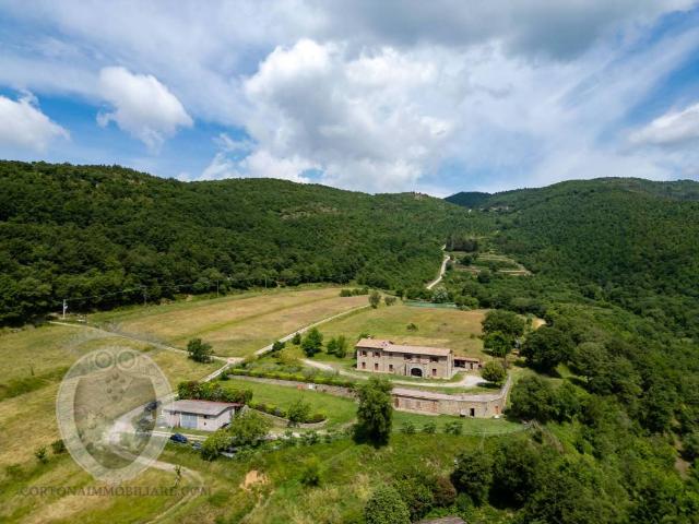 Rustico in vendita a Cortona, Toscana