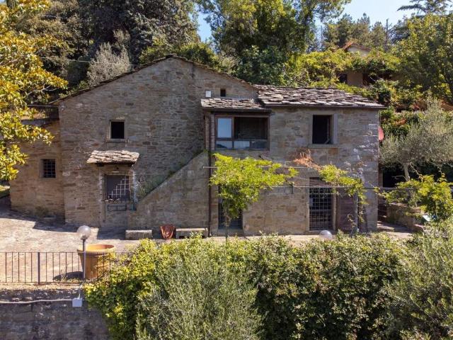 Rustico in vendita a Cortona, Toscana