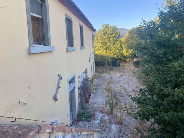 Rustico in vendita a Cerini, Cortona