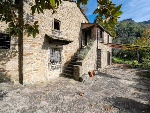 Rustico in vendita a Cortona, Arezzo