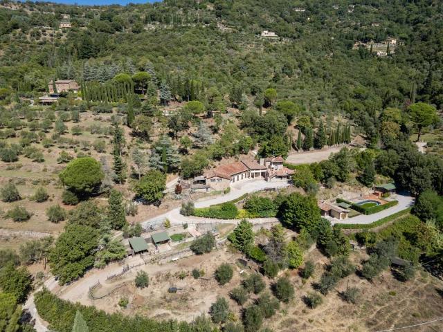 Rustico in vendita a Cortona, Toscana