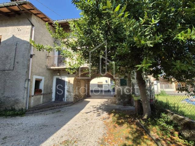 Rustico in vendita a Coseano, Friuli-Venezia Giulia