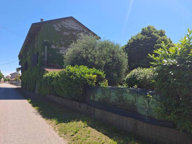 Rustico in vendita a Cisterna / Cjiscjerne, Coseano / Cosean