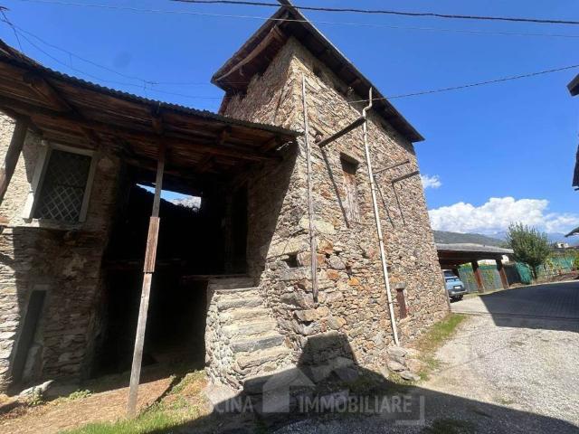 Rustico in vendita a Cosio Valtellino, Lombardia