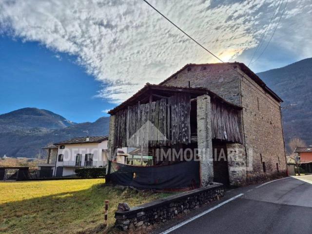 Rustico in vendita a Cosio Valtellino, Lombardia