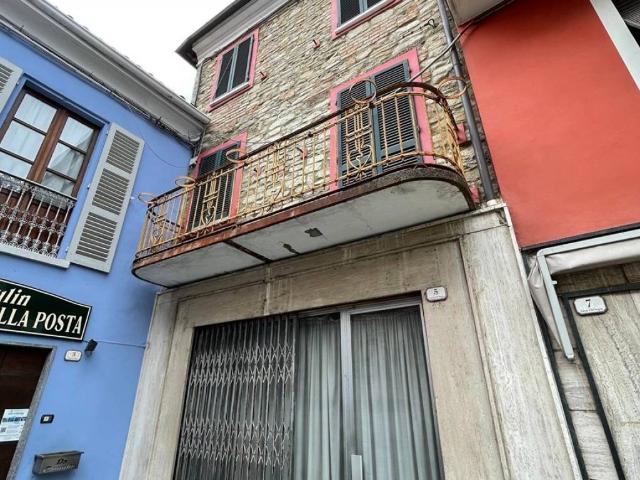 Rustico in vendita a Cossano Belbo, Cuneo