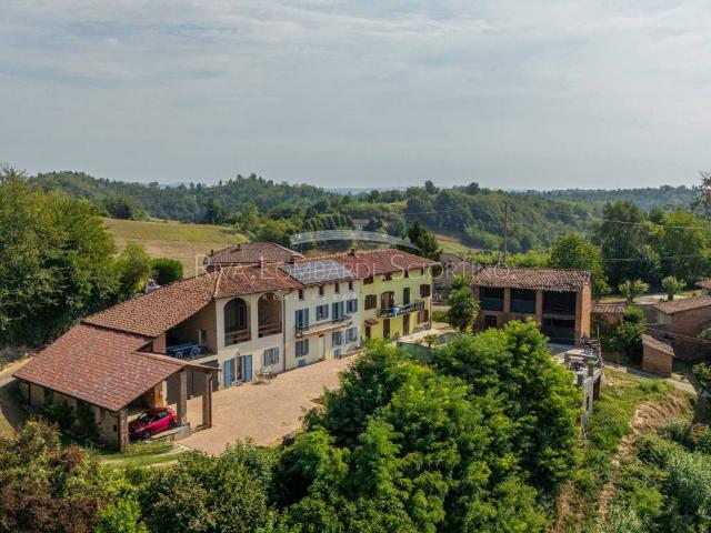 Rustico in vendita a Piemonte, Asti