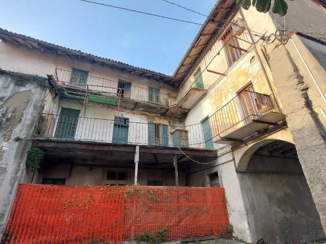 Rustico in vendita a Costa Masnaga, Lombardia
