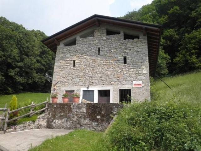 Rustico in vendita a Comunità Montana della Valle Brembana, Costa Di Serina