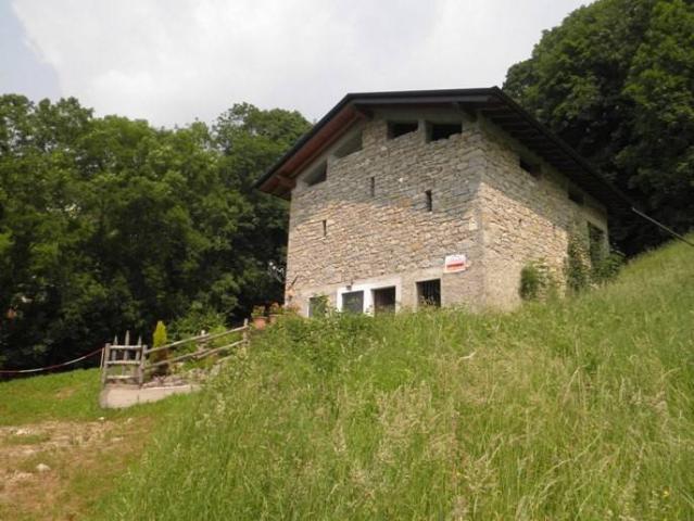 Rustico in vendita a Comunità Montana della Valle Brembana, Costa Di Serina